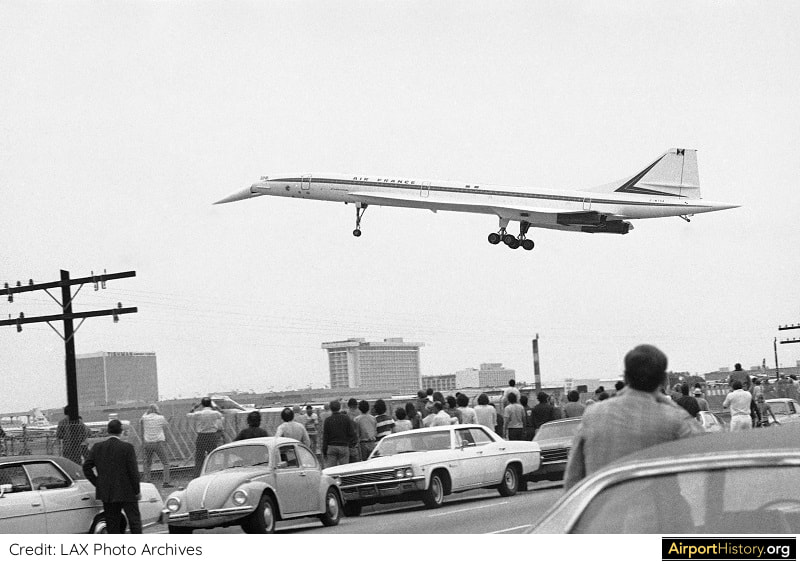The story behind this amazing image: Concorde at LAX in 1974 - A