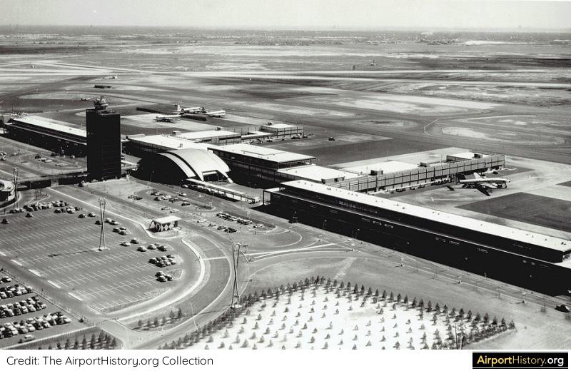 A late 1950s view of the IAB and Wing Buildings at New York's Idlewild Airport
