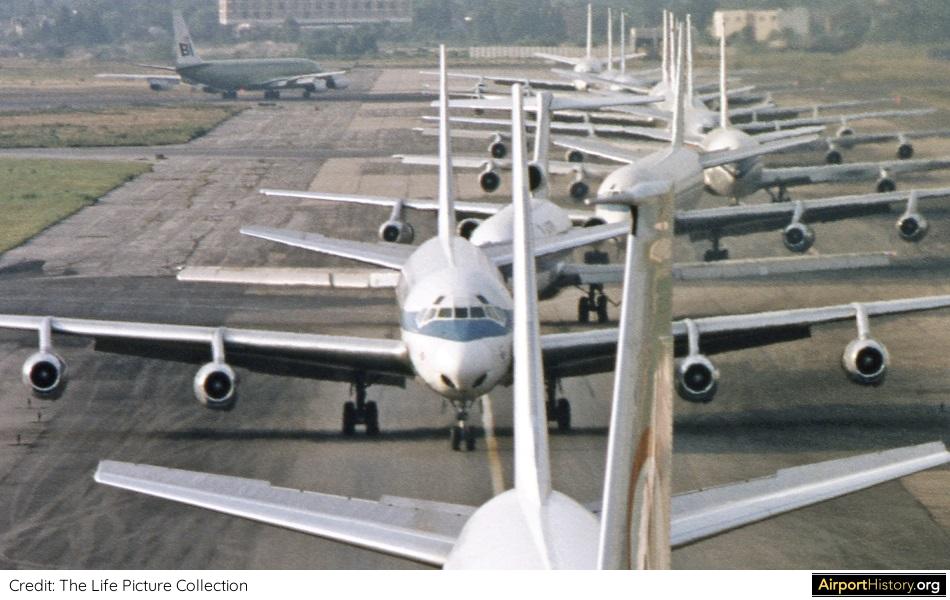 Congestion at New York's JFK Airport in the 1960s