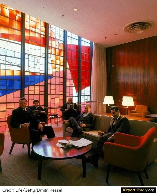 A 1961 landside interior view of the Admiral's Club in the American Airlines terminal at New York's Idlewild Airport