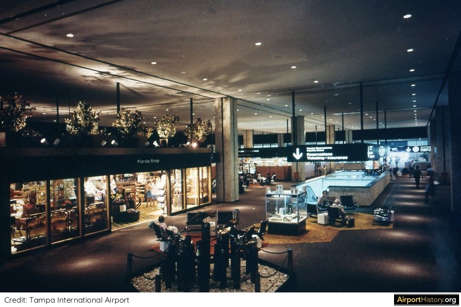 The shopping area at Tampa International Airport in the early 1970s.